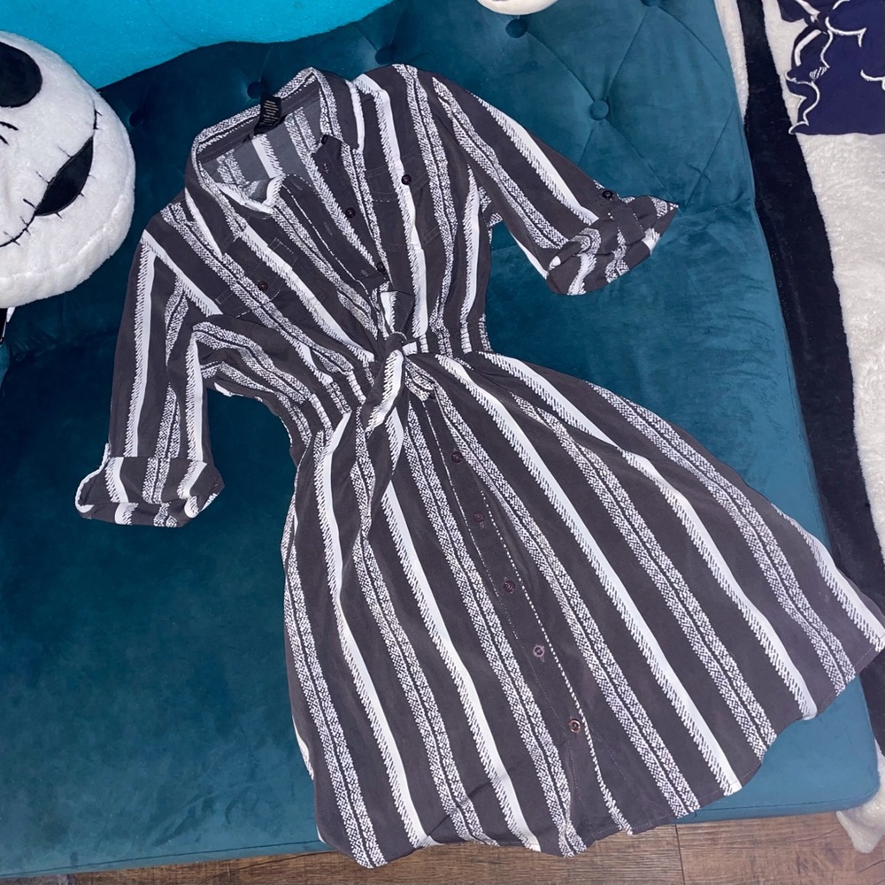 Stripped Tie Dress Grey and White Business casual office wear